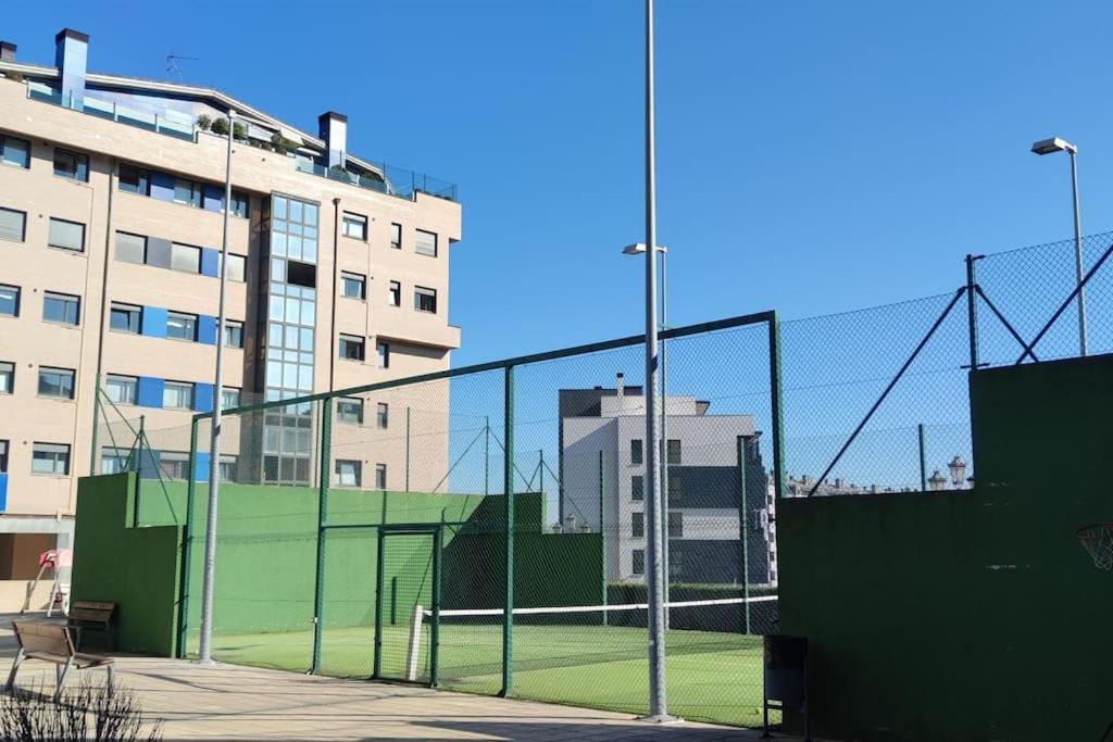 شقة Atico Mirador Del Naranco, Parking Gratuito, Wifi, Zona Residencial اوفيدو المظهر الخارجي الصورة