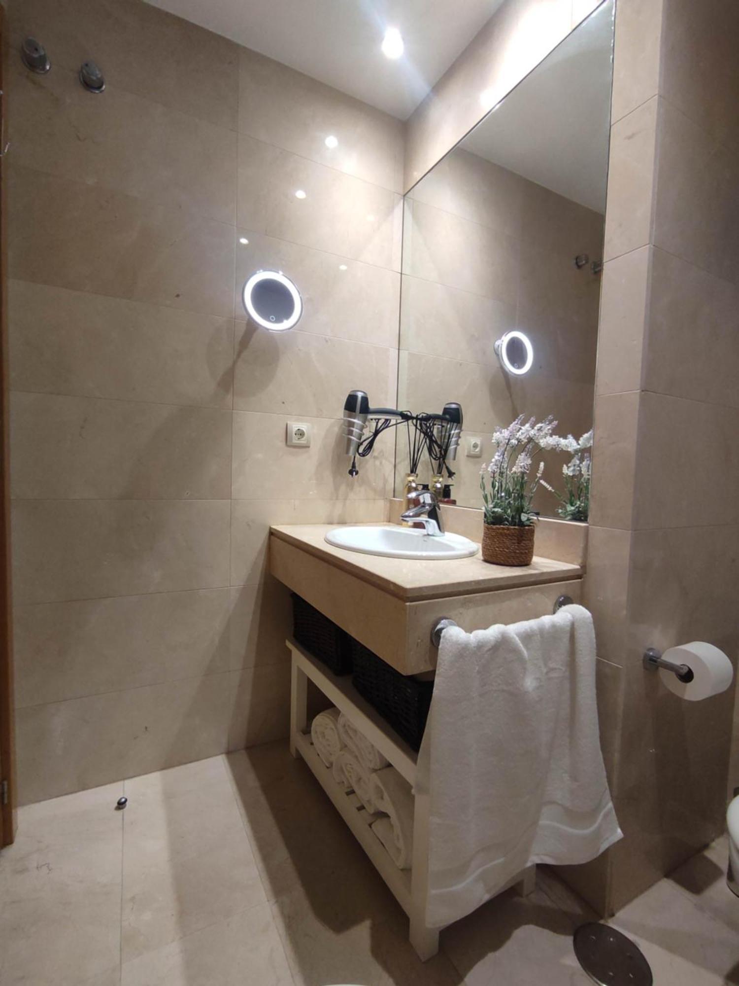شقة Atico Mirador Del Naranco, Parking Gratuito, Wifi, Zona Residencial اوفيدو المظهر الخارجي الصورة