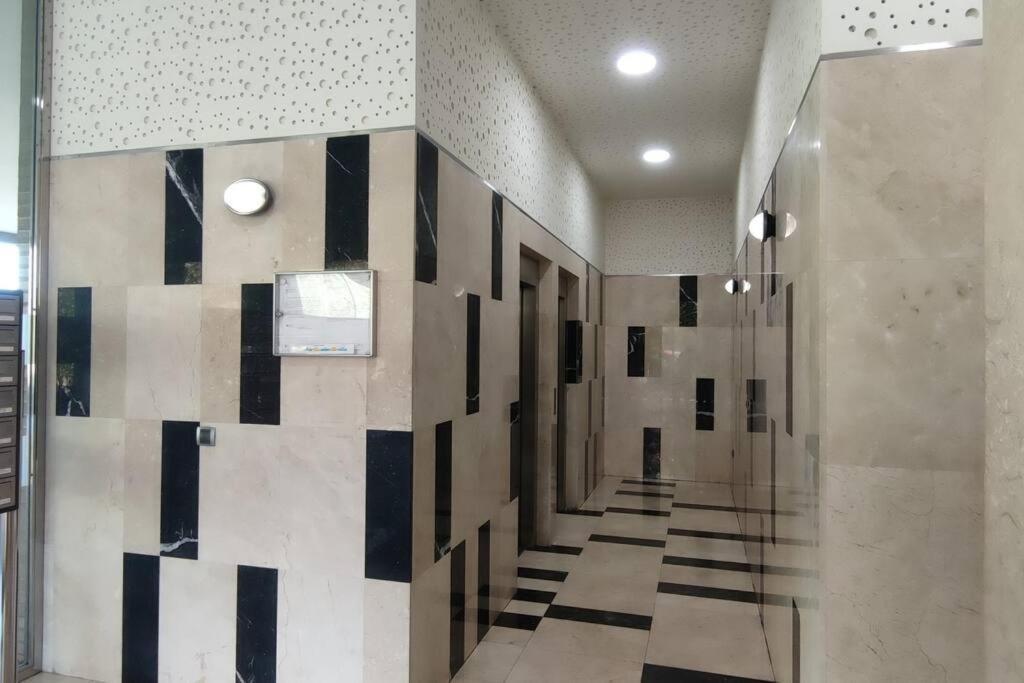 شقة Atico Mirador Del Naranco, Parking Gratuito, Wifi, Zona Residencial اوفيدو المظهر الخارجي الصورة